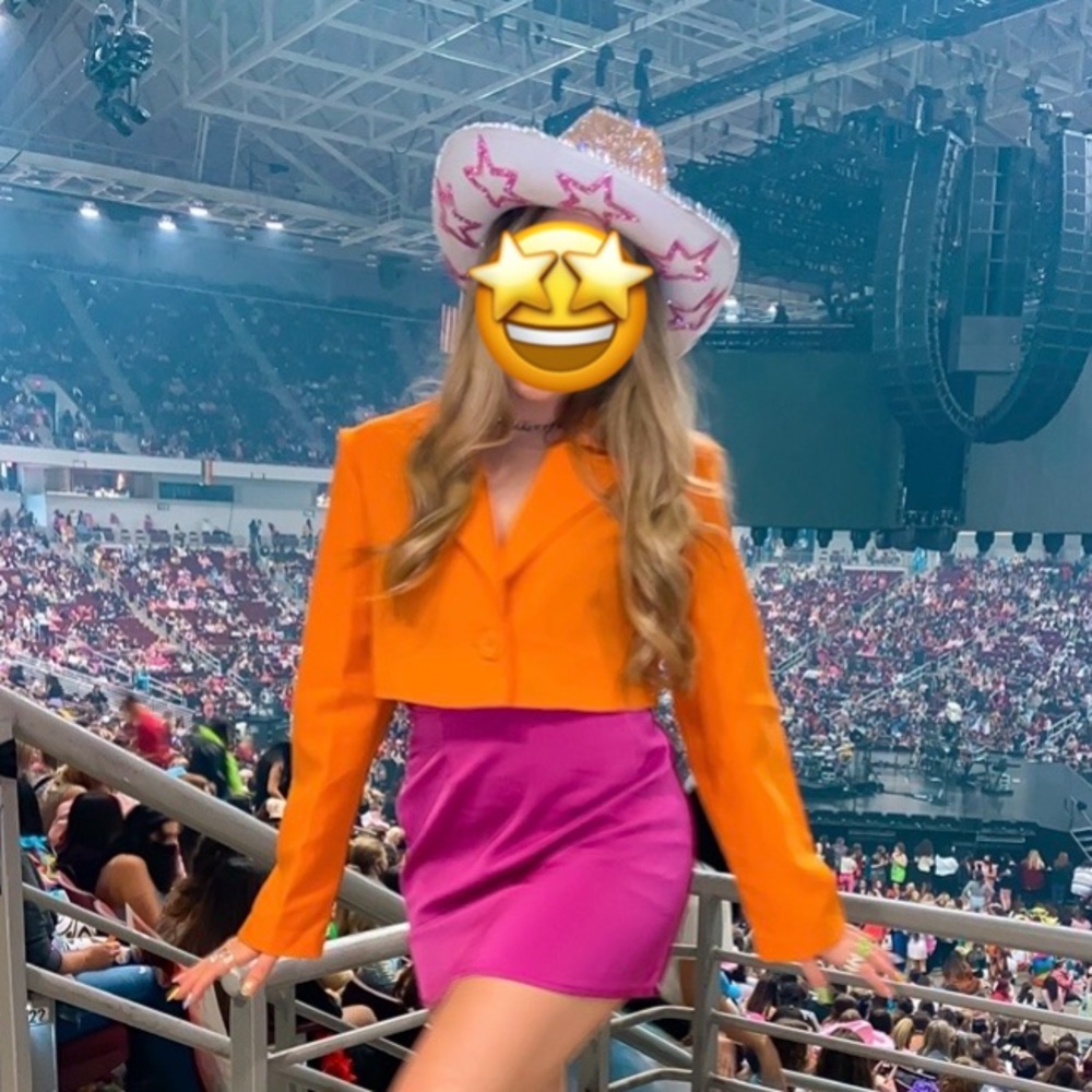 Bright orange cropped blazer w/ shoulder pads
